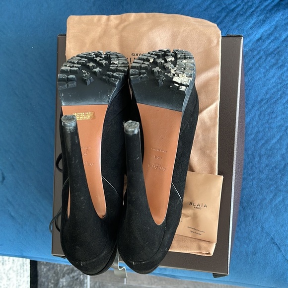 Alaïa Black Suede Ankle Booties Size 40.5 - Picture 8 of 9